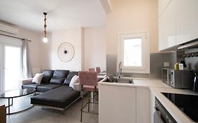 Arch View Apartment